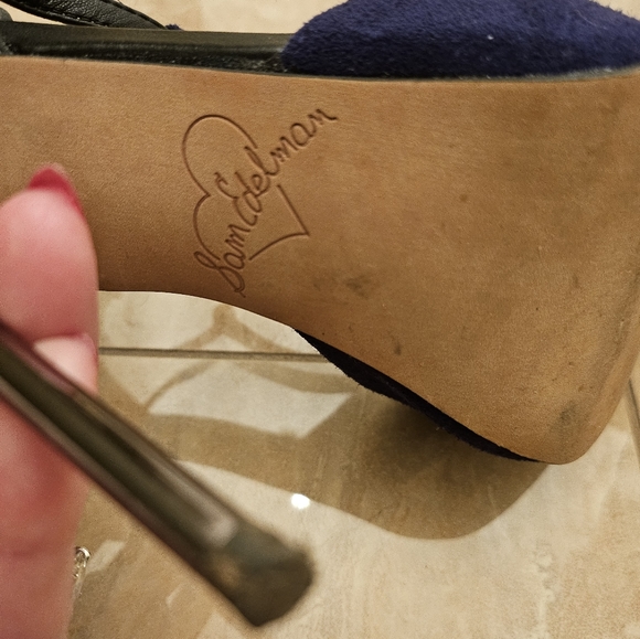 Heels - Picture 5 of 8